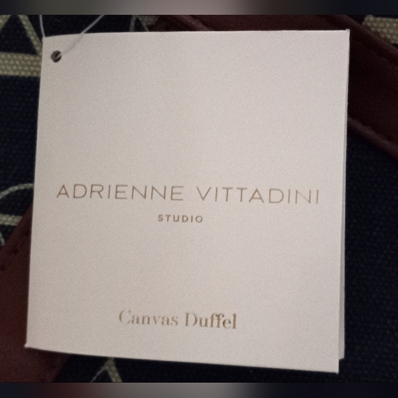 Adrienne Vittadini weekender duffle - Picture 6 of 6